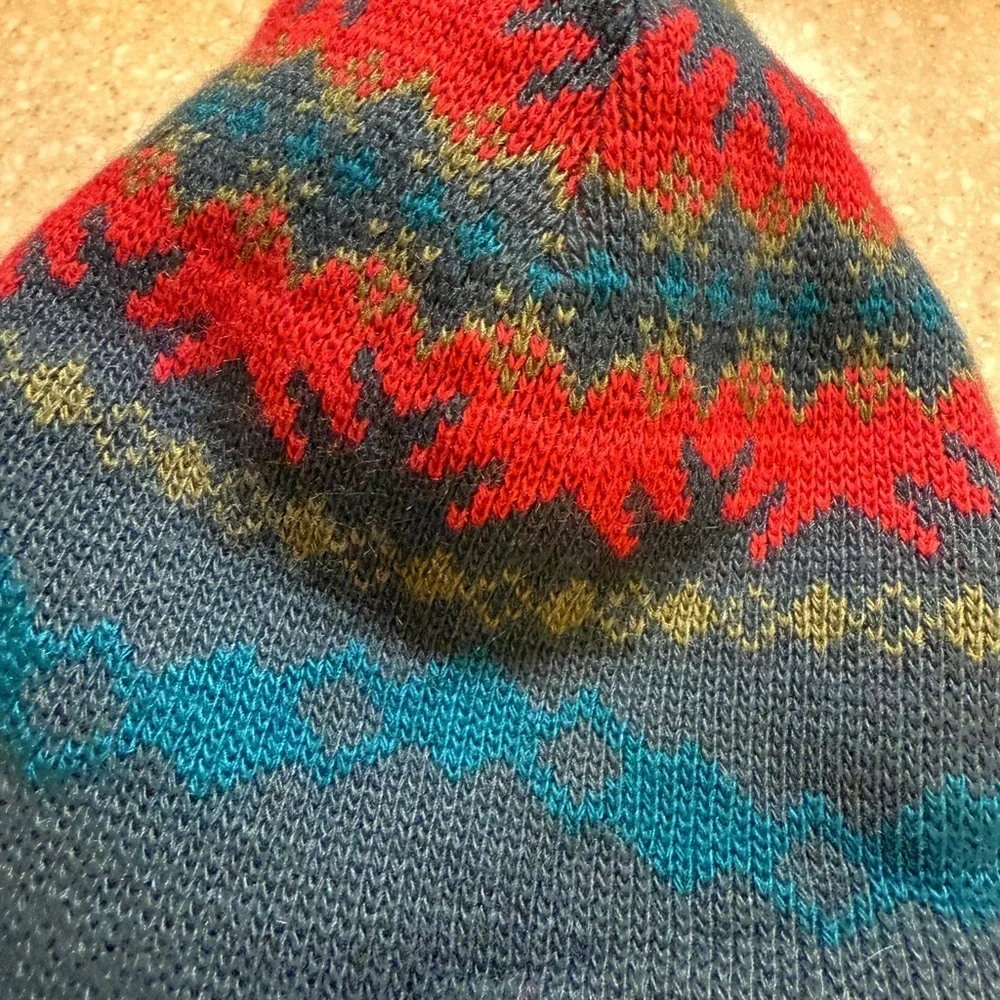 Vintage 90’s Patagonia Red and Blue Knit Hat with Pom-Pom
